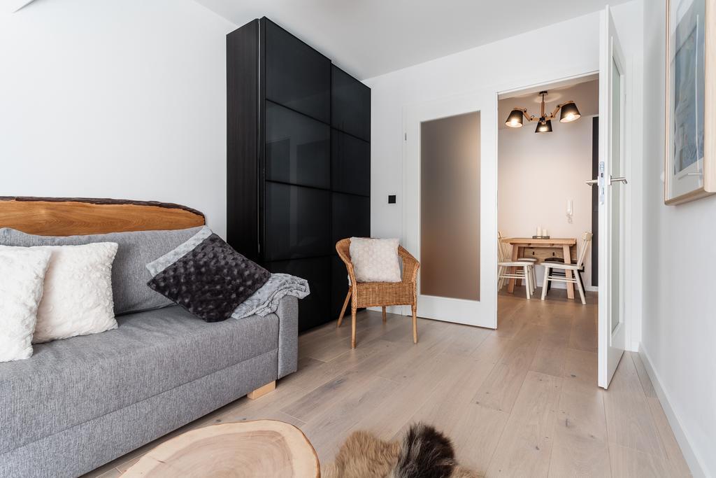 زاكوباني Rent Like Home - Szkolna المظهر الخارجي الصورة